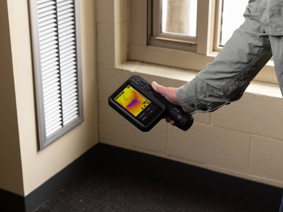 FLIR iXX-Serie: App-gesteuerte Wärmebildkamera für vernetzte Inspektionen FLIR iXX-Serie: App-gesteuerte Wärmebildkamera für vernetzte Inspektionen