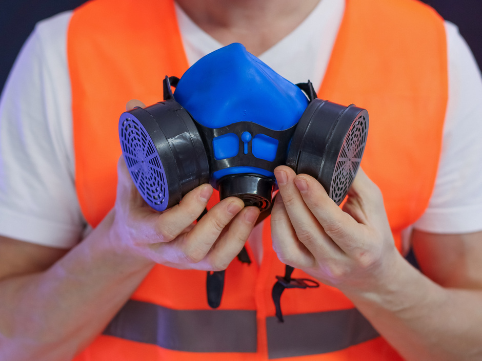 Aufgepasst beim Arbeiten: Diese Gefahrstoffe gibt es in der Gebäudetechnik