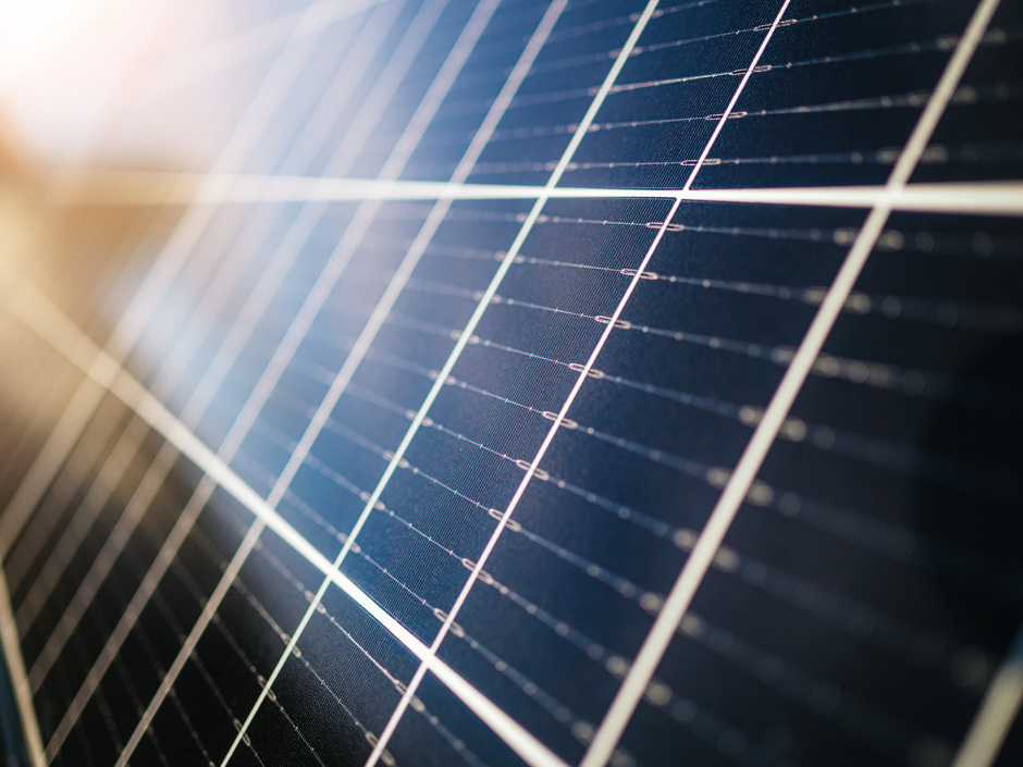 Solarstrom ersetzt fossile Energieimporte Solarstrom ersetzt fossile Energieimporte