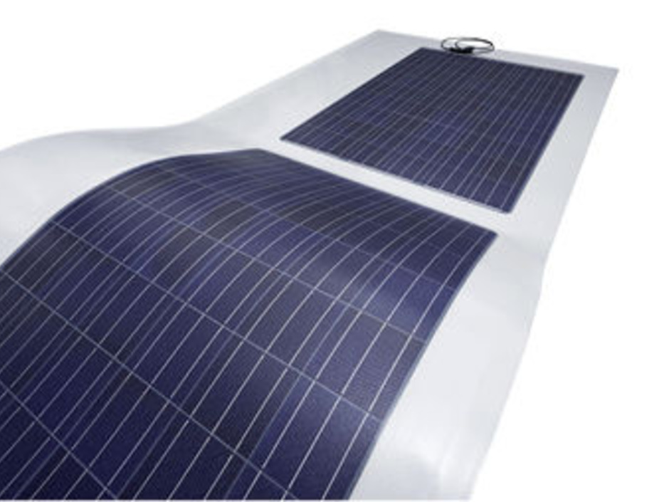 Evalon Solar cSi: Kombination aus Modul und Kunststoff-Dichtungsbahn Evalon Solar cSi: Kombination aus Modul und Kunststoff-Dichtungsbahn