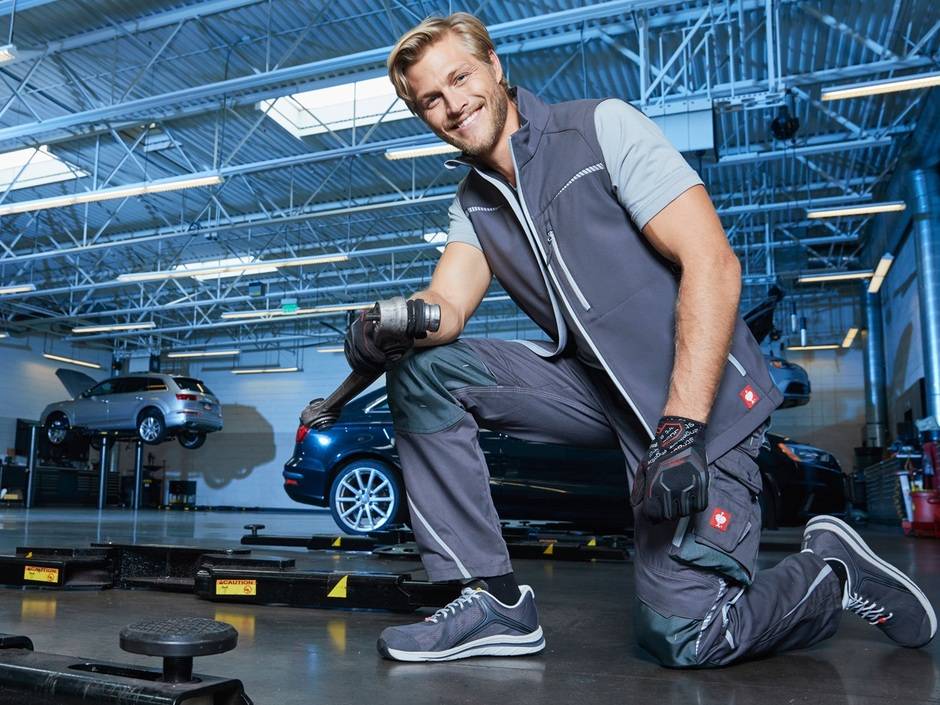 Atoll und platin: e.s.motion 2020 Workwear in neuen Farben Atoll und platin: e.s.motion 2020 Workwear in neuen Farben