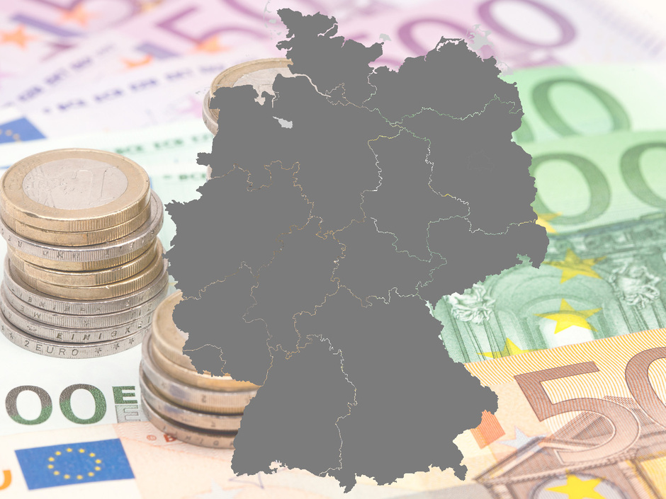 Gehalts-Umfrage: Solche regionalen Unterschiede gibt es bei den Gehältern Gehalts-Umfrage: Solche regionalen Unterschiede gibt es bei den Gehältern