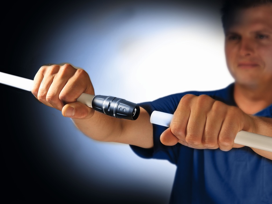 Steckfitting-Technologie: Rohre von Hand verbinden Steckfitting-Technologie: Rohre von Hand verbinden