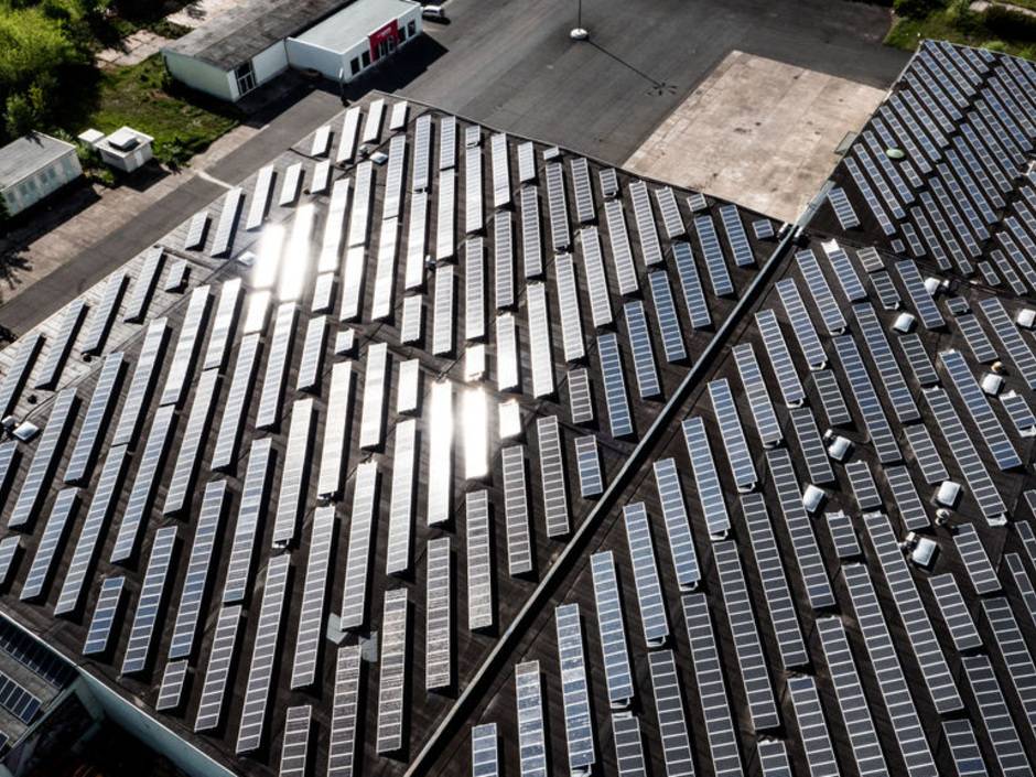 Förderung: Neue Ausschreibung für PV-Anlagen auf der Freifläche Förderung: Neue Ausschreibung für PV-Anlagen auf der Freifläche