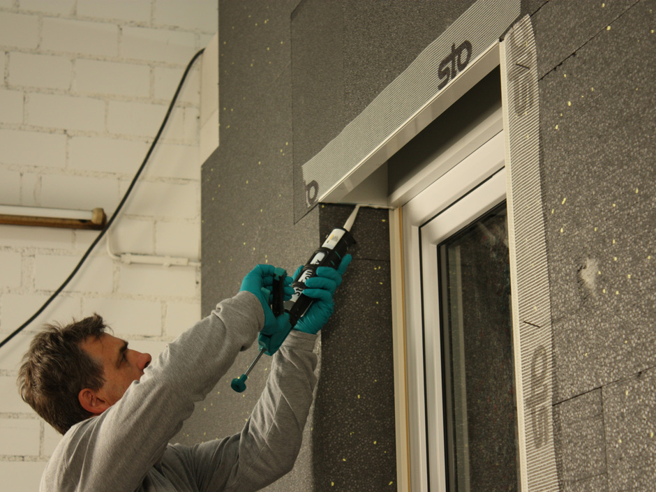 StoSeal F 100: Dichte Fugen im WDVS StoSeal F 100: Dichte Fugen im WDVS