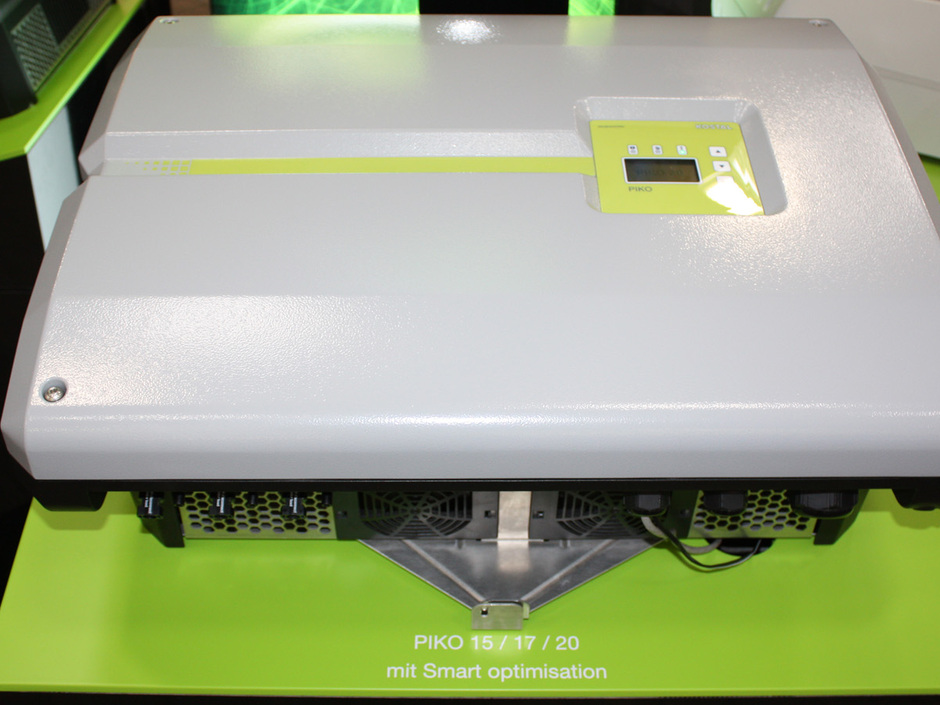 Größere Vielfalt: 5 neue Wechselrichter von der Intersolar 2016 Größere Vielfalt: 5 neue Wechselrichter von der Intersolar 2016