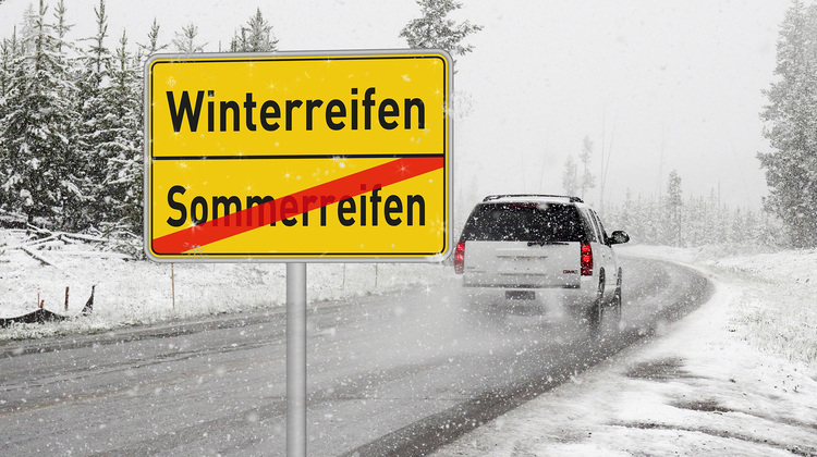 Arbeitgeber Oder Arbeitnehmer Wer Sorgt Beim Firmenwagen Fur
