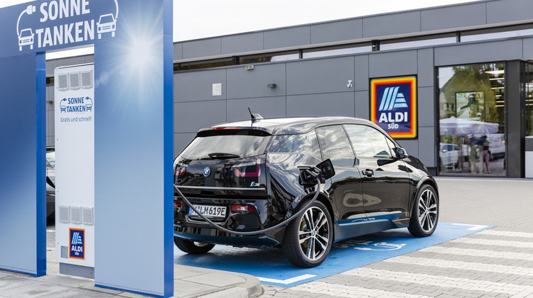 Entlang Der Autobahnen Kostenlos Strom Tanken Bei Aldi Sud Haustec