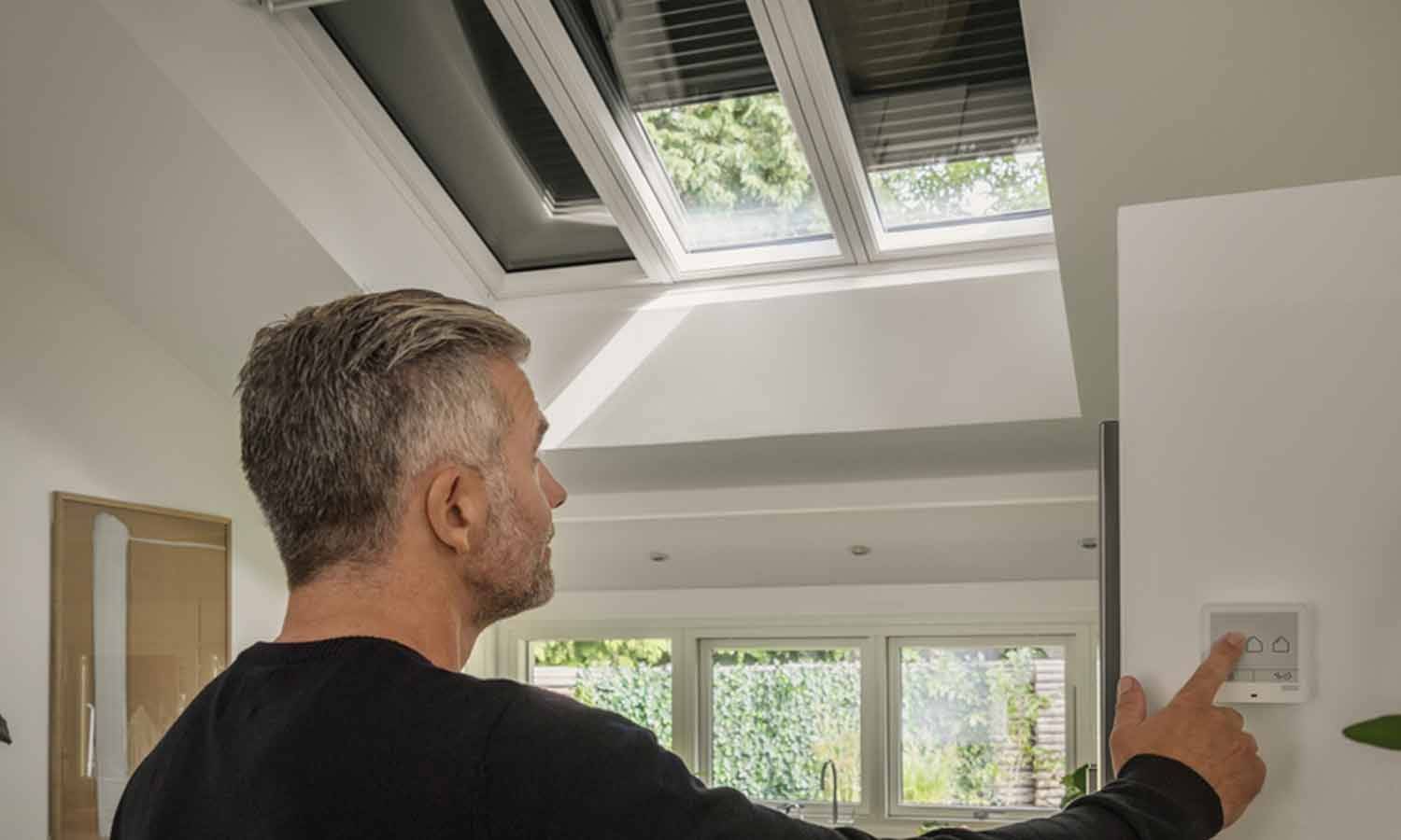 Velux Touch: Komfortable Bedienung per Funk | Haustec