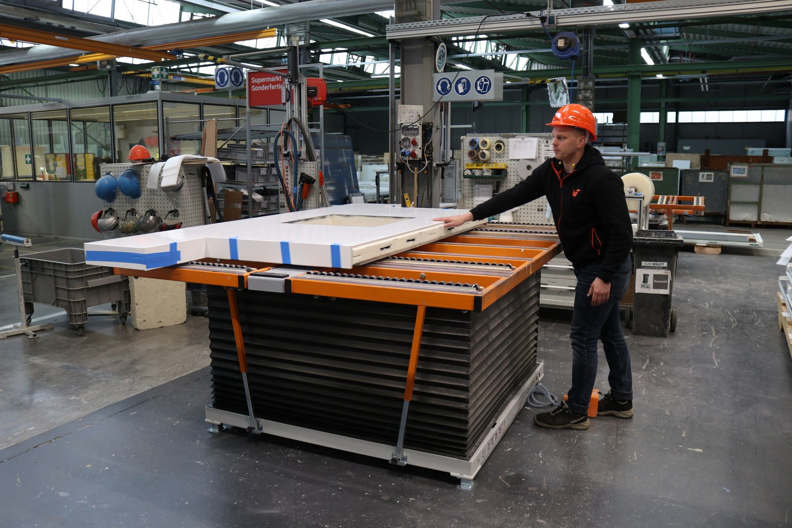 Produktbild von Healifty Kleiner Handbesen – Weich, Kurzstielig, Vielseitig – Für Schreibtisch, Holzfußboden, Auto & Mehr – Bambus