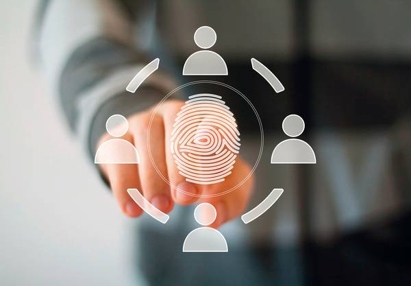 So individuell wie eine Creo-Tür: der Fingerscan.