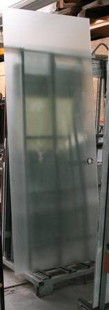 Abb. 4: Die sandgestrahlte Glastür aus Einscheibensicherheitsglas.