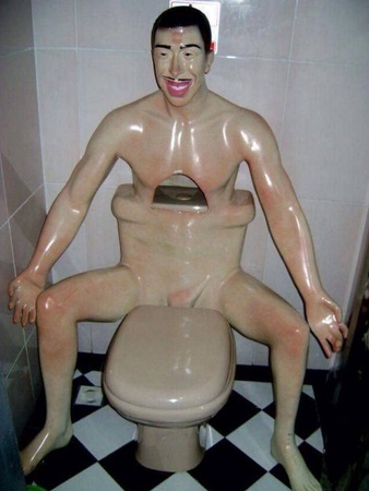 Das ist so schlimm, da fehlen sogar uns die Worte. Und wir sind SEHR froh, dass der Deckel zu ist!