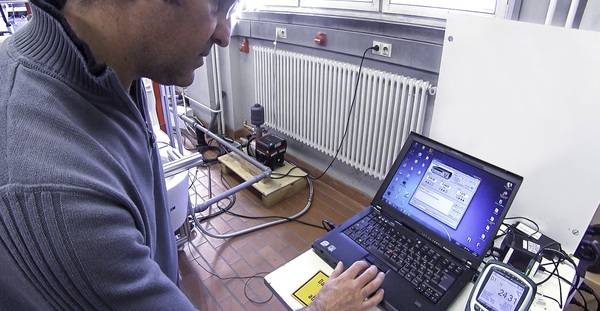 Auch wenn Hygiene- und Komfortfunktionen als wichtig eingeschätzt werden, bleibt der Energieverbrauch für den Vergleich der Produkte relevant und wird ebenfalls ermittelt.