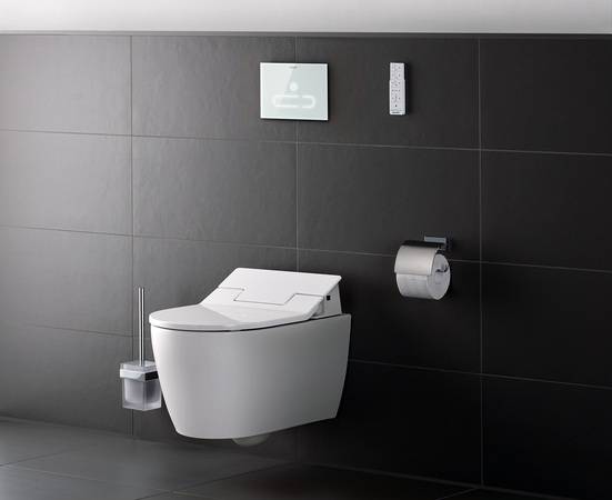 ME by Starck Sewa Slim WWc mit A2-Betätigungsplatte. ME by Starck Sewa Slim WWc mit A2-Betätigungsplatte.