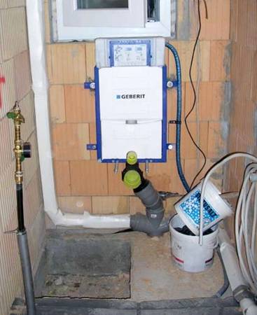 Zu dieser Ausführungsvariante hat U. Frondorf (Danke!) in der DIN 1986-100 nichts entdeckt.