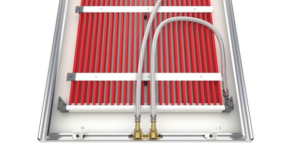 Aufgrund der nunmehr oben angeordneten Übergänge zu den flexiblen Verbindungsschläuchen können diese noch variabler positioniert werden und passen somit beim Heizkörperaustausch auf noch mehr vorhandene Anschlussmaße. Aufgrund der nunmehr oben angeordneten Übergänge zu den flexiblen Verbindungsschläuchen können diese noch variabler positioniert werden und passen somit beim Heizkörperaustausch auf noch mehr vorhandene Anschlussmaße.