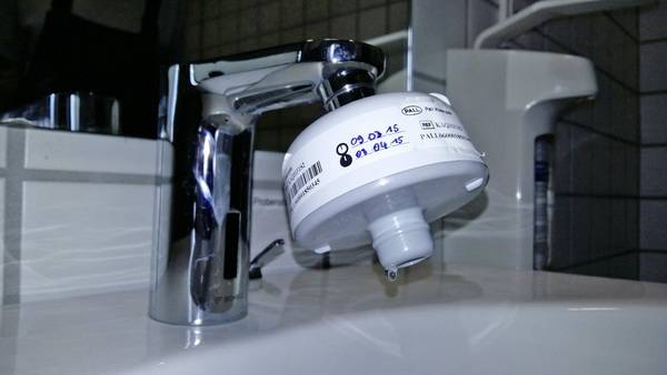 Bild 10: Zur unmittelbaren Gefahrenabwehr bei hohen mikrobiologischen Kontaminationen können auch im außermedizinischen Bereich temporär Sterilfilter eingesetzt werden.