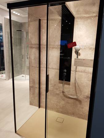 Die Gleittür 2.0 in Schwarz - Schwarz ist laut HSK im skandinavischen Markt sehr beliebt.