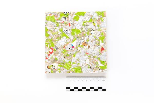 Wiederverwendung und Wiederverwertung spielen eine ebenso große Rolle. Dies erfolgt auf systemischer wie auf molekularer beziehungsweise biologischer Ebene, z.B. durch Einschmelzen oder Kompostierung. 