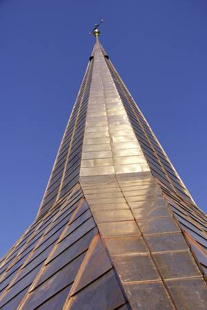 Kirchturmsanierung, Bless AG, Erstfeld; HTS Architekten, Altdorf; 0,7-mm-Kupfer. Kirchturmsanierung, Bless AG, Erstfeld; HTS Architekten, Altdorf; 0,7-mm-Kupfer.