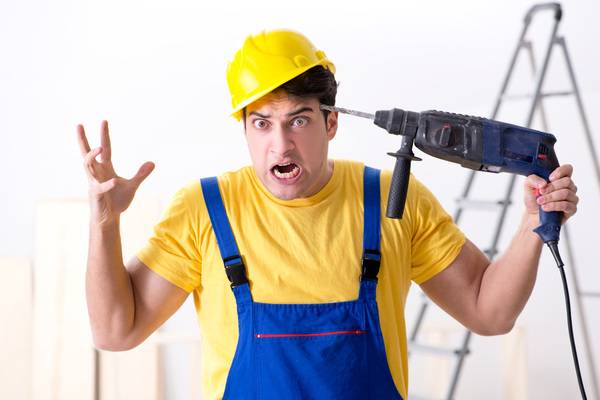 Die Folgen sind Mißerfolg und Frustration, die nicht selten in auto-aggressivem Verhalten gipfelt.