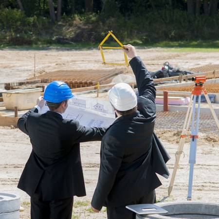 Die Berufsgenossenschaft rät, für diese Fälle immer ein leicht verständliches Modell parat zu haben, um dem Kunden die Situation zu veranschaulichen.