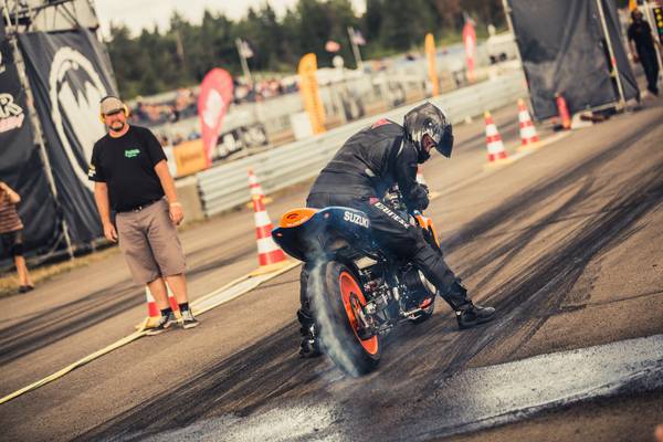 Am Freitag gab es u.a. "Drag Race für Jedermann".