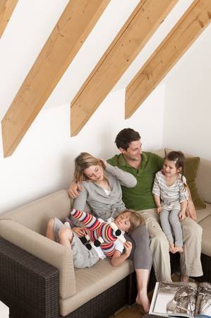 Polyurethan-Hartschaum ist emissions- und schadstoffarm und bildet somit eine gute Basis für ein gesundes Wohnumfeld.