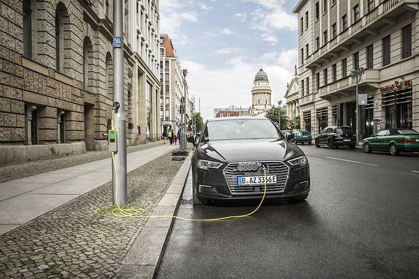 Das Unternehmen Ubitricity bietet flexible Lade- und Abrechnungslösungen. Das Unternehmen Ubitricity bietet flexible Lade- und Abrechnungslösungen.