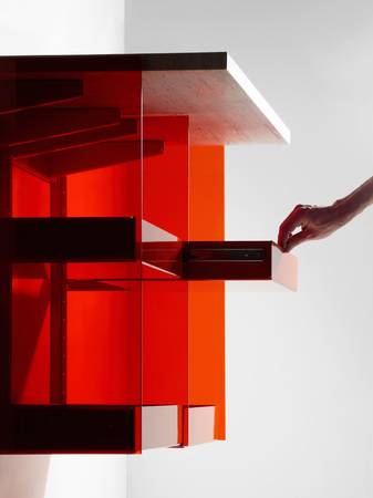 Zwischen zwei Seitenwände können Böden, Fächer, Waschtische, Steinplatten, Schübe oder Körbe ganz nach Bedarf eingesetzt werden. Mit oder ohne Tür, nach unten hin geschlossen oder offen. 