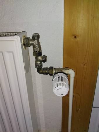 Für diese Ausführung gibt es wohl verschiedene Argumente, meint, B. Hemshorn (Vielen Dank!): Von der fachgerechten Ausführung des hydraulischen Abgleichs, über die Vorteile der multivalenten Absperrmöglichkeiten, bis hin zum Motto "Viel hilft viel". Für diese Ausführung gibt es wohl verschiedene Argumente, meint, B. Hemshorn (Vielen Dank!): Von der fachgerechten Ausführung des hydraulischen Abgleichs, über die Vorteile der multivalenten Absperrmöglichkeiten, bis hin zum Motto "Viel hilft viel".