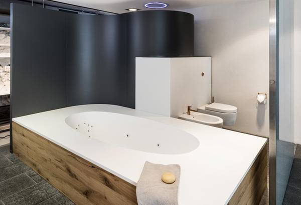 Drei Tipps zum Einsatz von Holz im Badezimmer | Haustec Drei Tipps zum Einsatz von Holz im Badezimmer | Haustec