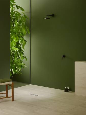 CeraFrame Individual ist eine kompakte, kurze Duschrinne, die in der Fläche platziert wird.