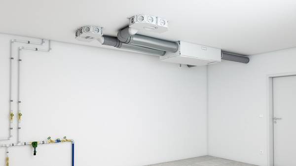 Je nach Einbausituation können Installateure den neuen profi-air Flachverteiler 6-fach von FRÄNKISCHE mit drei möglichen Rohrvarianten (Ovalkanal, ISO- oder Metallrohr) an das Lüftungsgerät anbinden.