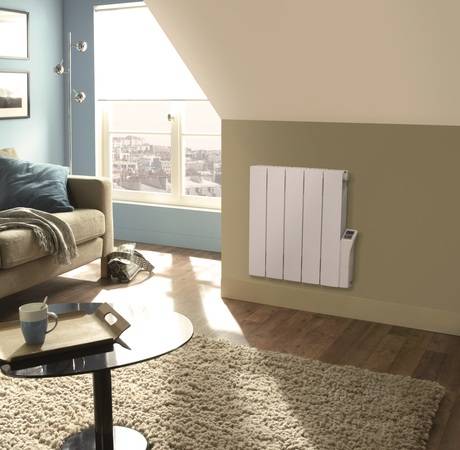 Der neue, rein elektrische Design-Heizkörper Zehnder Alura Tech eignet sich sowohl als Ergänzung zu anderen Heizsystemen oder aber auch als eigenständiges Heizsystem.