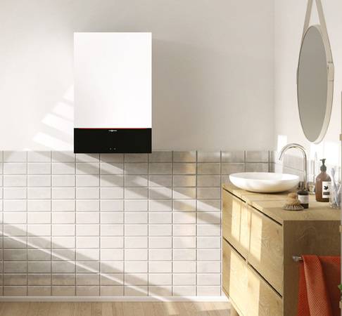 Mit Leistungen von 2,5 bis 32 Kilowatt sind die Gas-Brennwert-Wandgeräte Vitodens 200-W von Viessmann gleichermaßen für Bestands- und Neubauten geeignet.