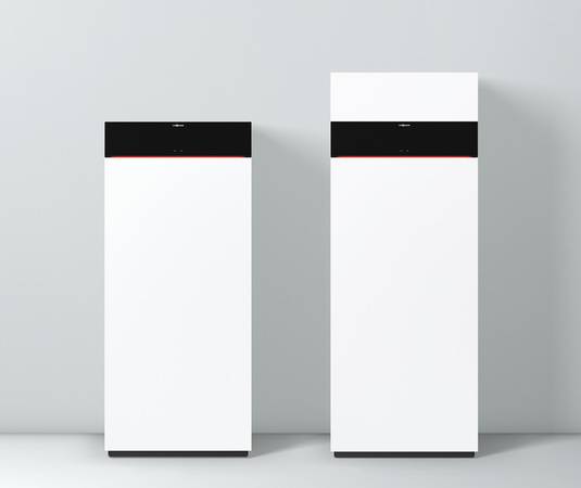 Das Gas-Brennwert-Kompaktgerät Vitodens 222-F ist wahlweise mit integriertem 100-Liter-Ladespeicher (links) oder mit 130-Liter Rohrwendel-Warmwasserspeicher (rechts) lieferbar.