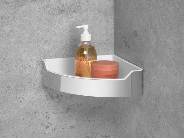 Dank der Ecklösung kann der der Duschkorb Atelier in jeder Ecke der Duschkabine angebracht werden. 