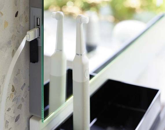 ... ein individuelles Bad: mit dem neuen Badmöbelprogramm Fiumo von burgbad.