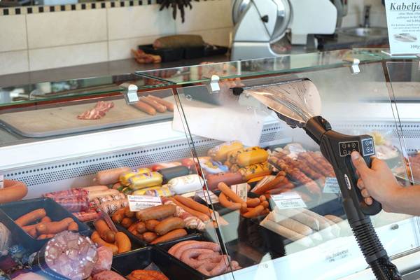 Die Blue-Evolution-Reihe von beam wird dem hohen HACCP-Standard gerecht und ist damit für den Einsatz in der Lebensmittelverarbeitung zugelassen. Die Blue-Evolution-Reihe von beam wird dem hohen HACCP-Standard gerecht und ist damit für den Einsatz in der Lebensmittelverarbeitung zugelassen.