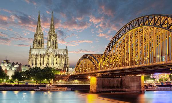 Die Kölner bewerten ihre Finanzbeamten mit durchschnittlich 2,9 Sternen bei 237 abgegebenen Bewertungen.