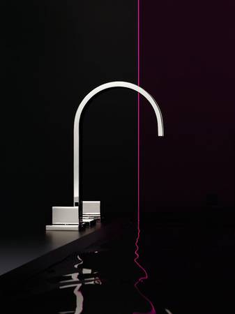 Durch ihr reduziertes Design, vielfältige Oberflächen und ein breites Produktprogramm bietet sie zahlreiche Optionen zur individuellen Gestaltung von Bad und Spa.