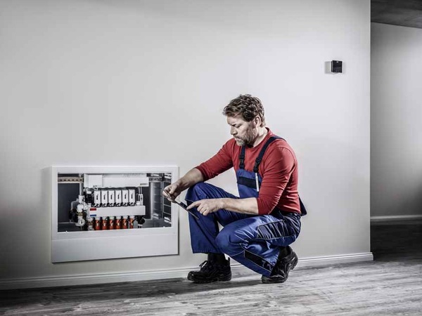 Hydraulischer Abgleich leicht gemacht: mit Balance Stellantrieben am Heizkreisverteiler Rautherm Speed HKV-D P von Rehau