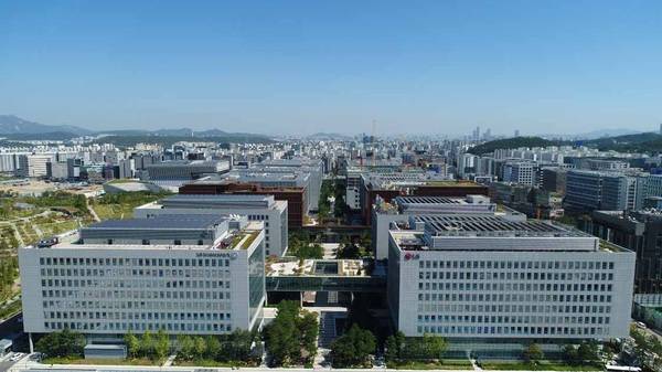 Bis zu 25.000 Mitarbeiter des LG-Konzerns werden hier an Innovationen für die Zukunft forschen.