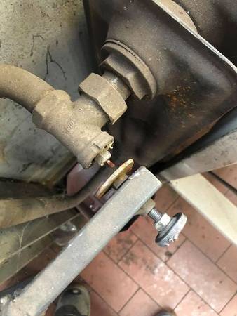 Das waren noch richtige Mechaniker! Leider wurde die Buchse undicht... 