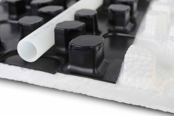 Schütz: Nockenplatte für die Gebäudesanierung