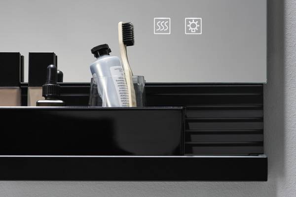 Mit farblich passenden Deko-Objekten, wohnlichen Accessoires oder Ausstattungselementen mit Bezug zum Bauherrn wird das Private Spa erst richtig rund und die Übergabe zum feierlichen Event. (Foto: burgbad; Fiumo) Mit farblich passenden Deko-Objekten, wohnlichen Accessoires oder Ausstattungselementen mit Bezug zum Bauherrn wird das Private Spa erst richtig rund und die Übergabe zum feierlichen Event. (Foto: burgbad; Fiumo)