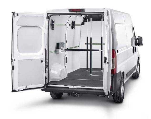 Perfekte Ladungssicherung: Die PEUGEOT Avantage Plus Edition des Boxer