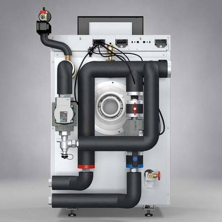 Mit der Hybrid-Hydraulikgruppe, die an der Rückseite des Buderus Logano plus KB195i befestigt wird, schließen Installateure die Wärmepumpen-Außeneinheit an den Brennwertkessel an.